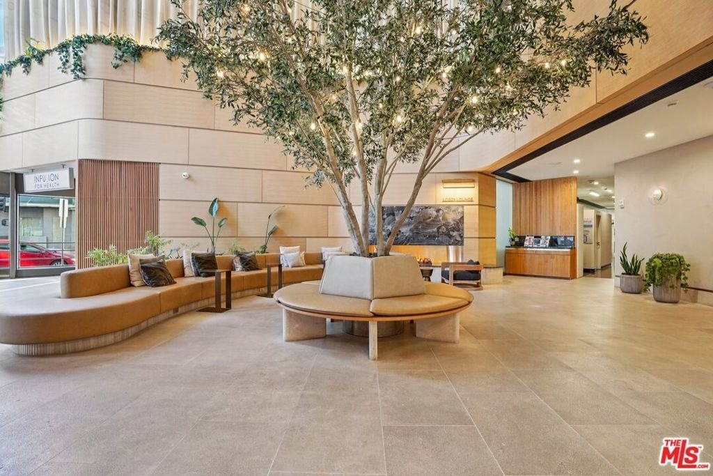 1100 Wilshire Boulevard - Photo 24