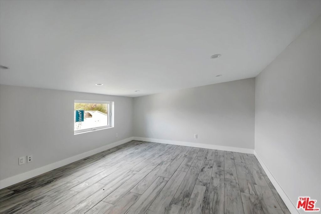 12420 Idaho Avenue - Photo 7