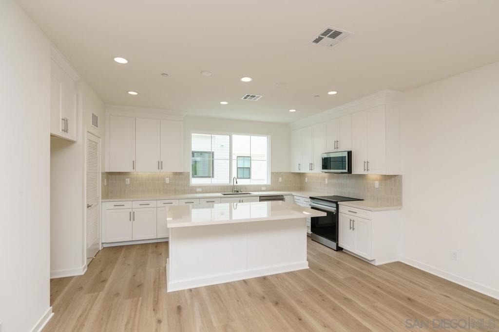 2564 Delphinium Ln - Photo 25