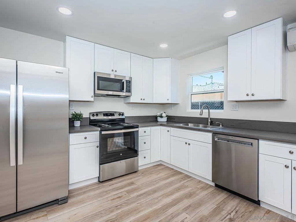 4956 63rd St - Photo 3