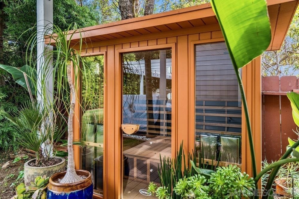 5247 Chelsea - Photo 25