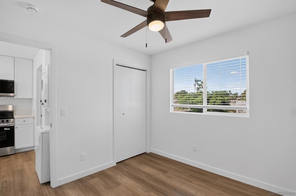 4131 45th St - Photo 4