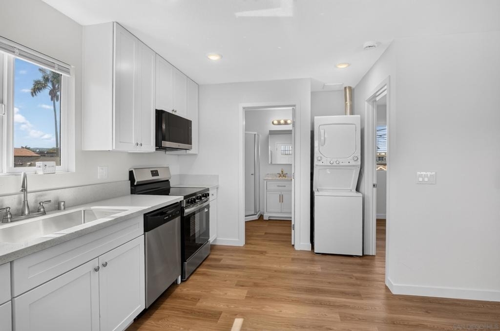 4131 45th St - Photo 2