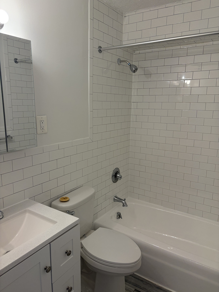 Copy of 3333 Broadway, Unit D2c - Photo 4