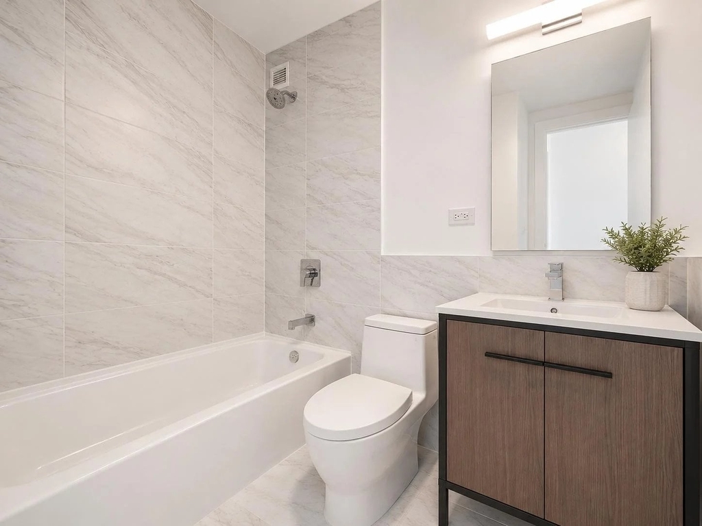 1735 York Avenue - Photo 5