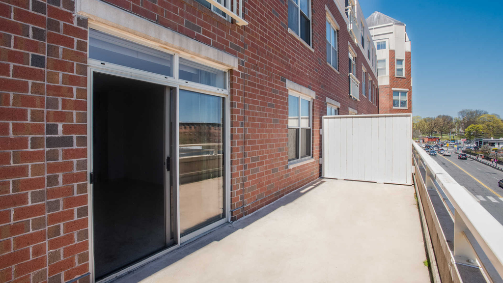 237 Moody St. - Photo 21