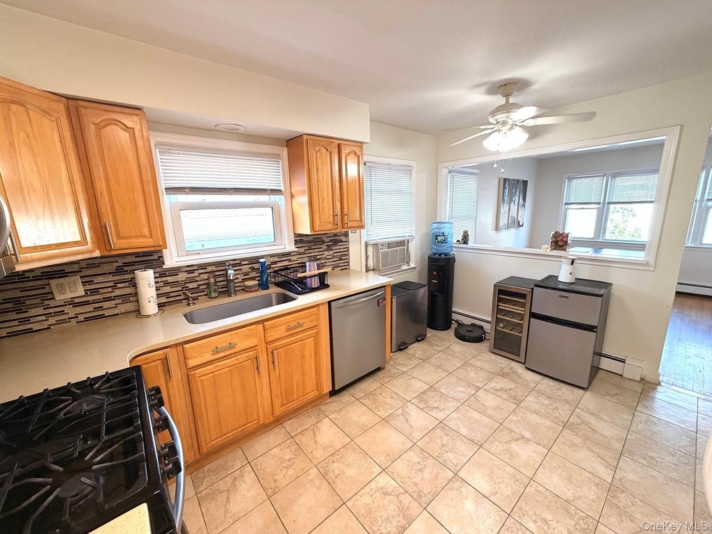 101 Harding Avenue - Photo 4