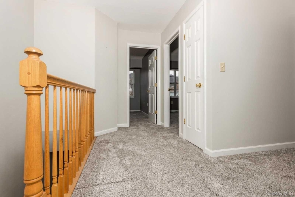 52 Schenck Avenue - Photo 17