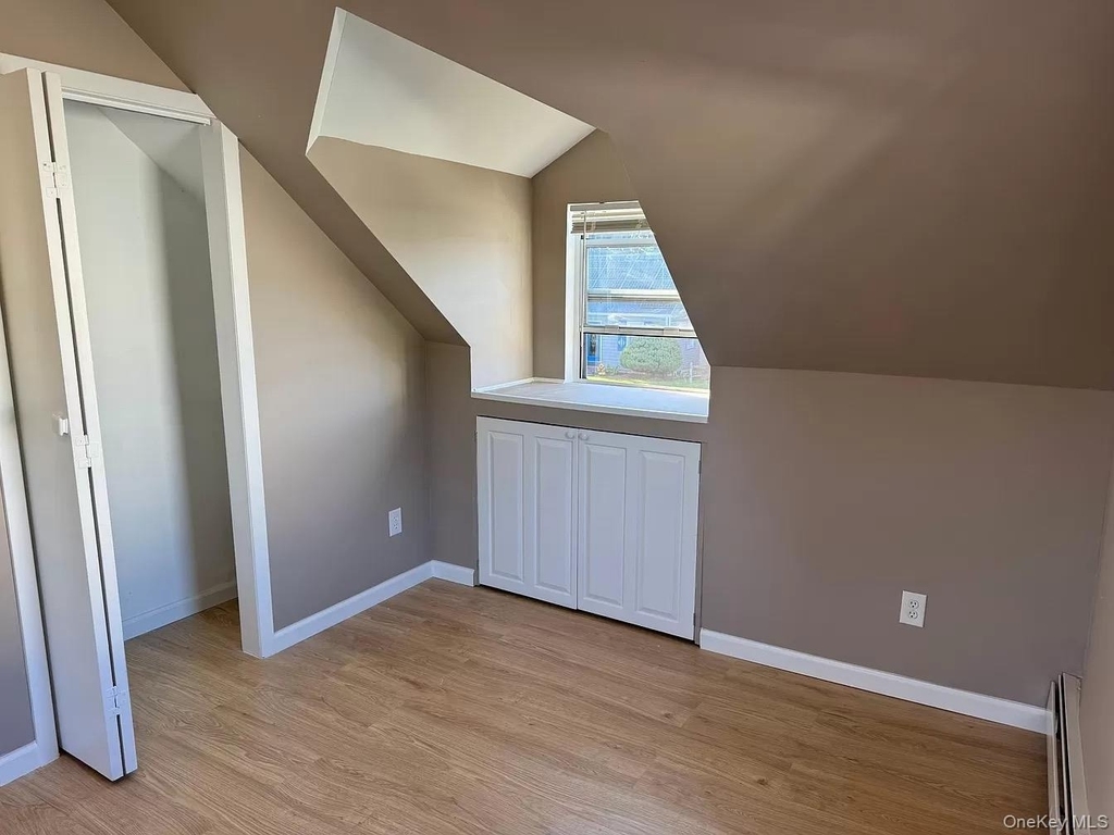 152 Throop Street - Photo 1