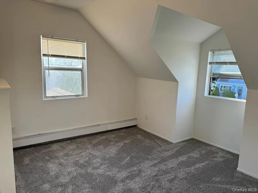 152 Throop Street - Photo 3