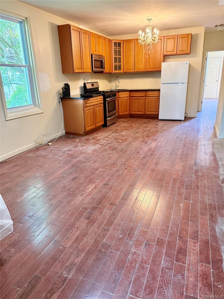 145-54 107th Avenue - Photo 1