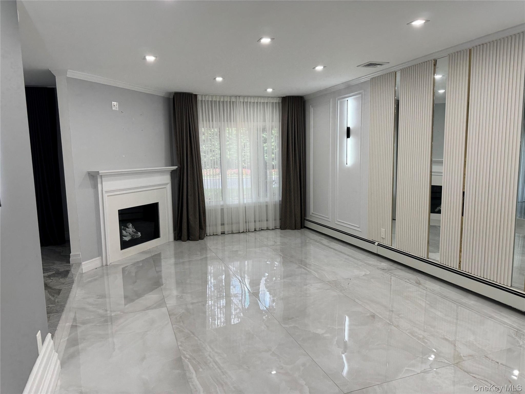 285 S Broadway - Photo 5