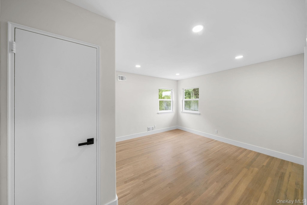 12 Warren Lane - Photo 17