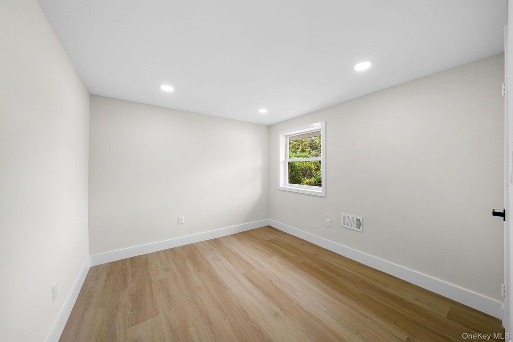 12 Warren Lane - Photo 6