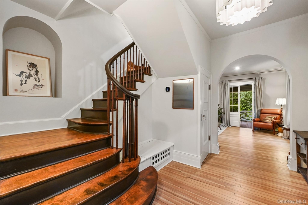 11 Maple Avenue - Photo 4