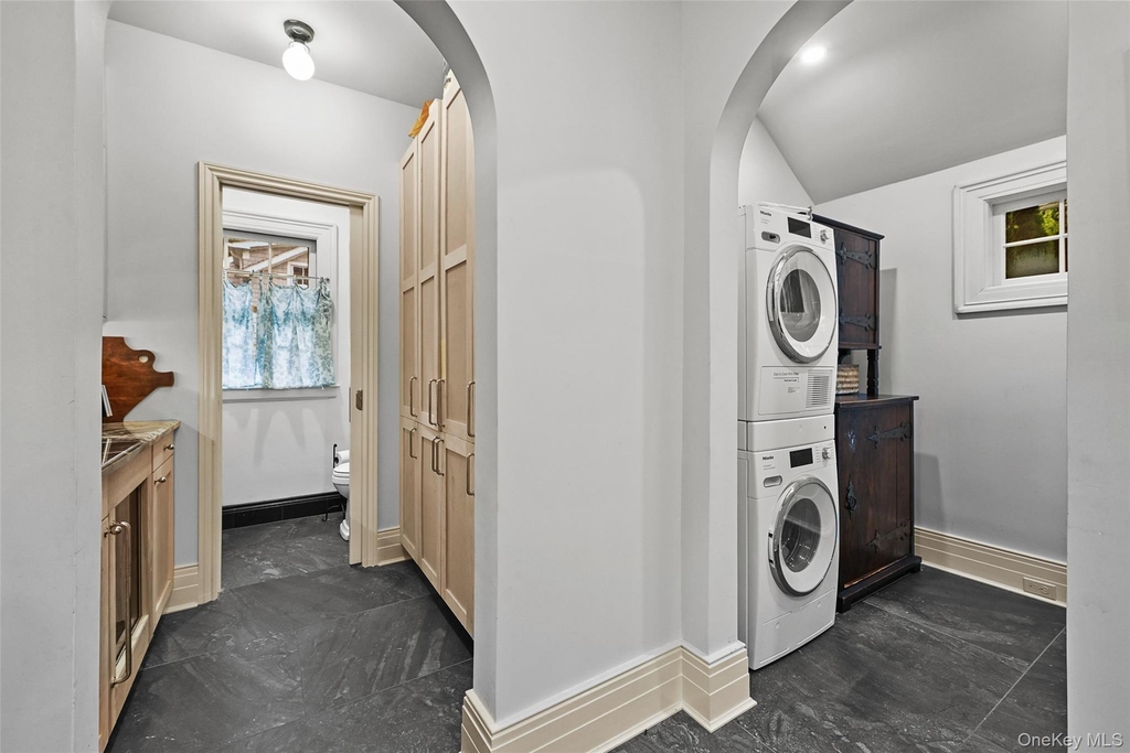 11 Maple Avenue - Photo 20