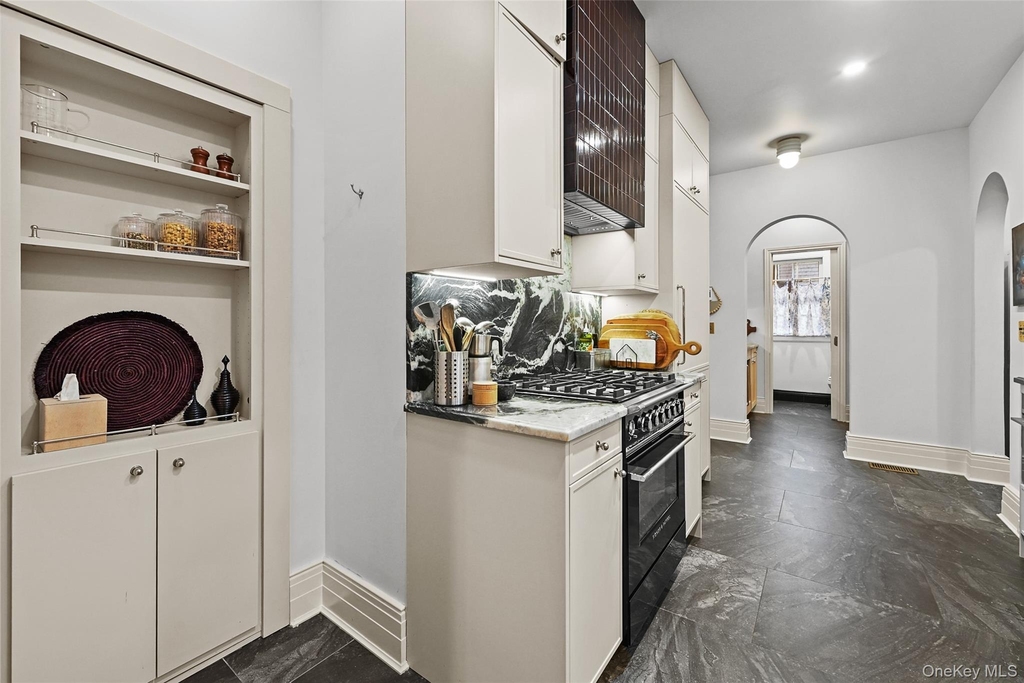 11 Maple Avenue - Photo 16