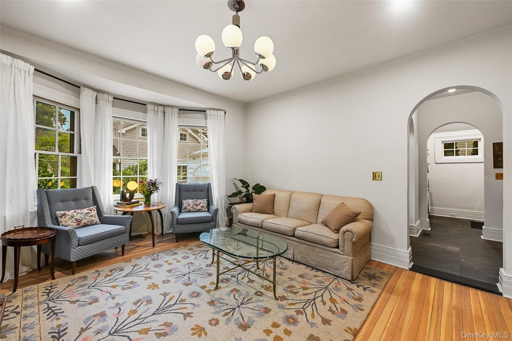 11 Maple Avenue - Photo 6