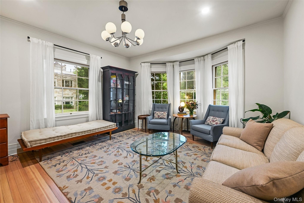 11 Maple Avenue - Photo 5