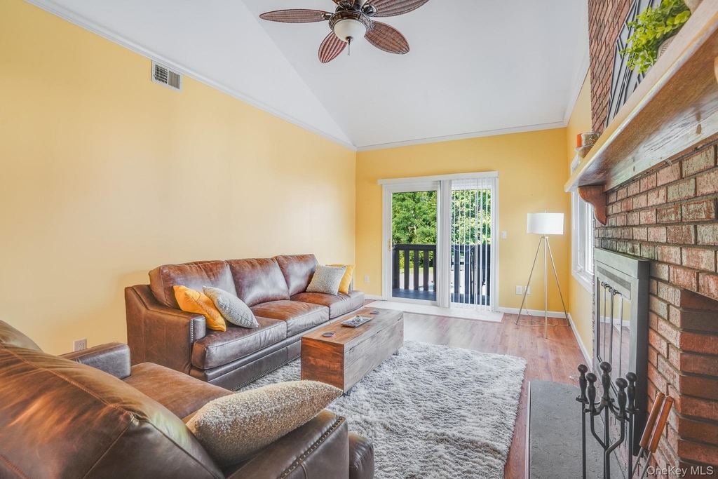 125 Stringham Road - Photo 4
