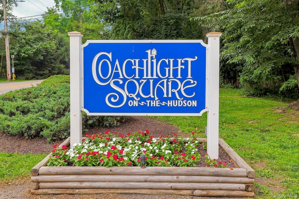 121 Coachlight Square - Photo 28