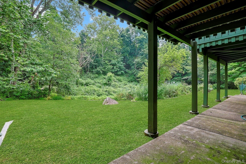 121 Coachlight Square - Photo 18