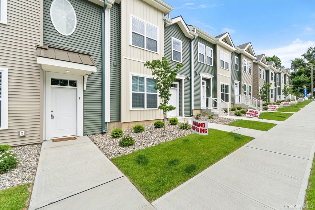 75 Forester Avenue - Photo 0