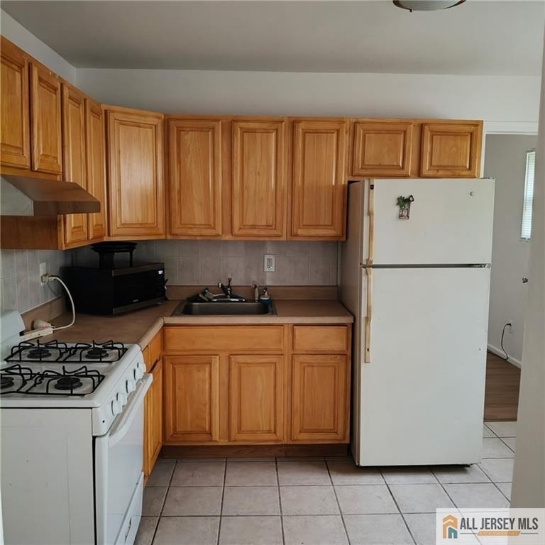 78 College Drive - Photo 5