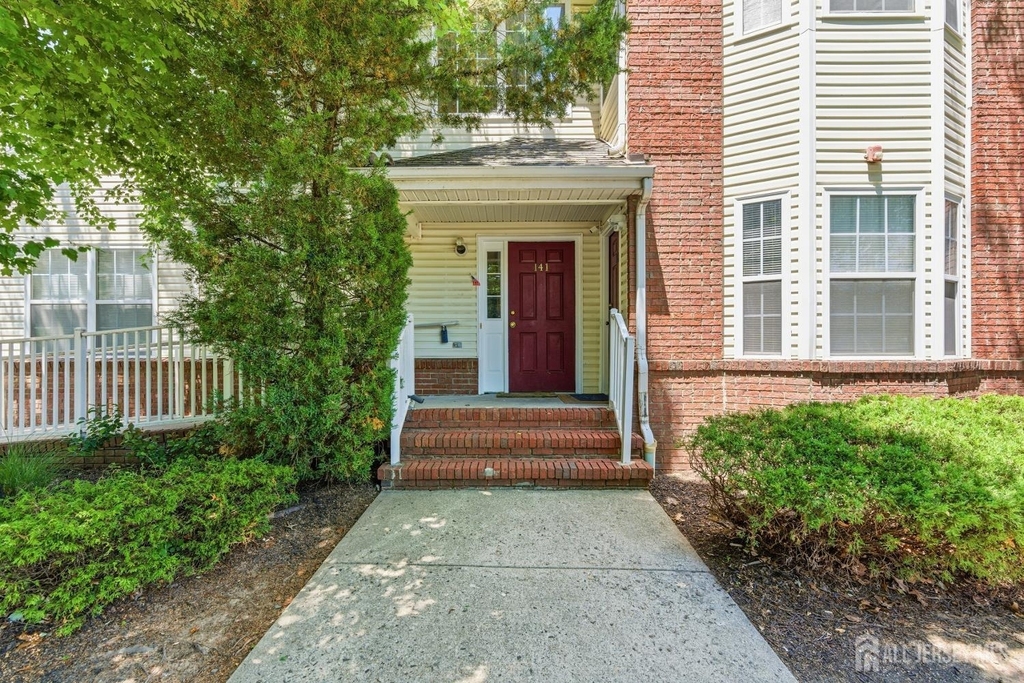 141 Forest Drive - Photo 0