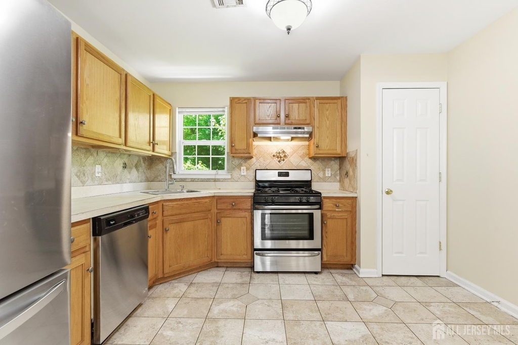141 Forest Drive - Photo 6