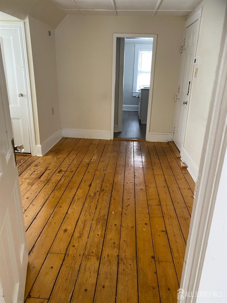 235 Montgomery Street - Photo 3