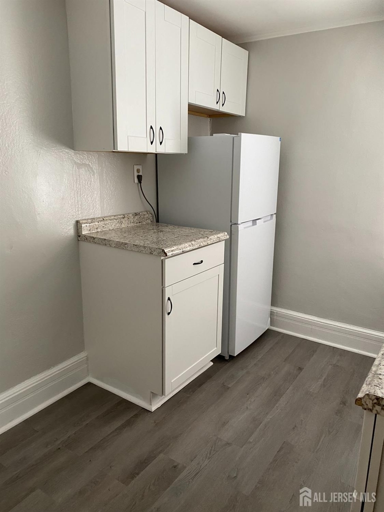 235 Montgomery Street - Photo 9