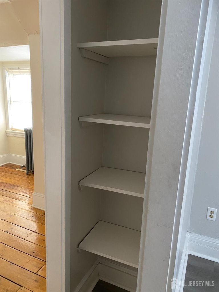 235 Montgomery Street - Photo 8