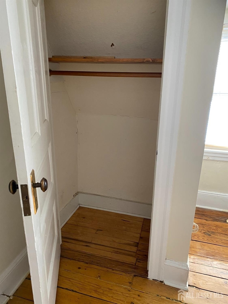 235 Montgomery Street - Photo 6