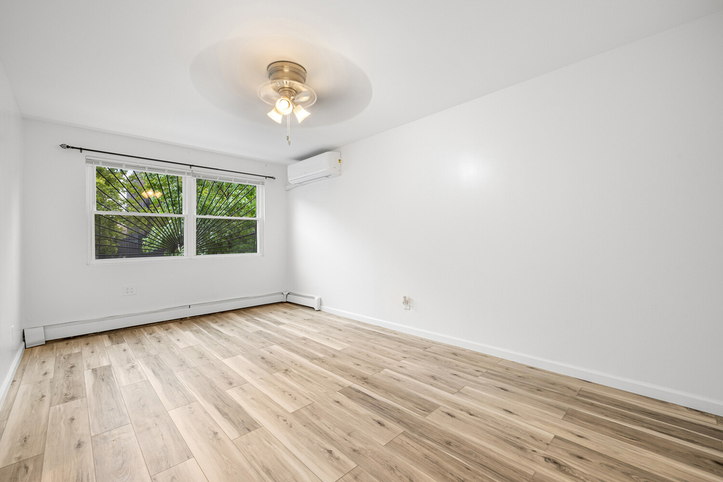 16 N Portland Avenue - Photo 3
