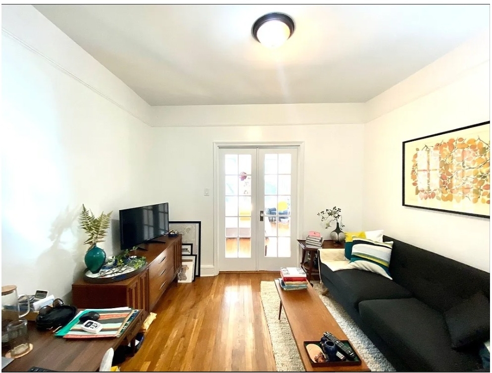 108 Mac Dougal Street - Photo 3