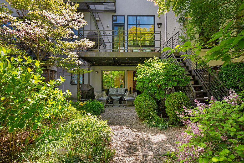 191 Baltic Street - Photo 8