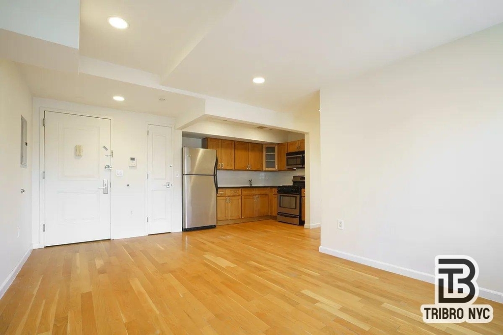 31-10 23rd Street - Photo 2