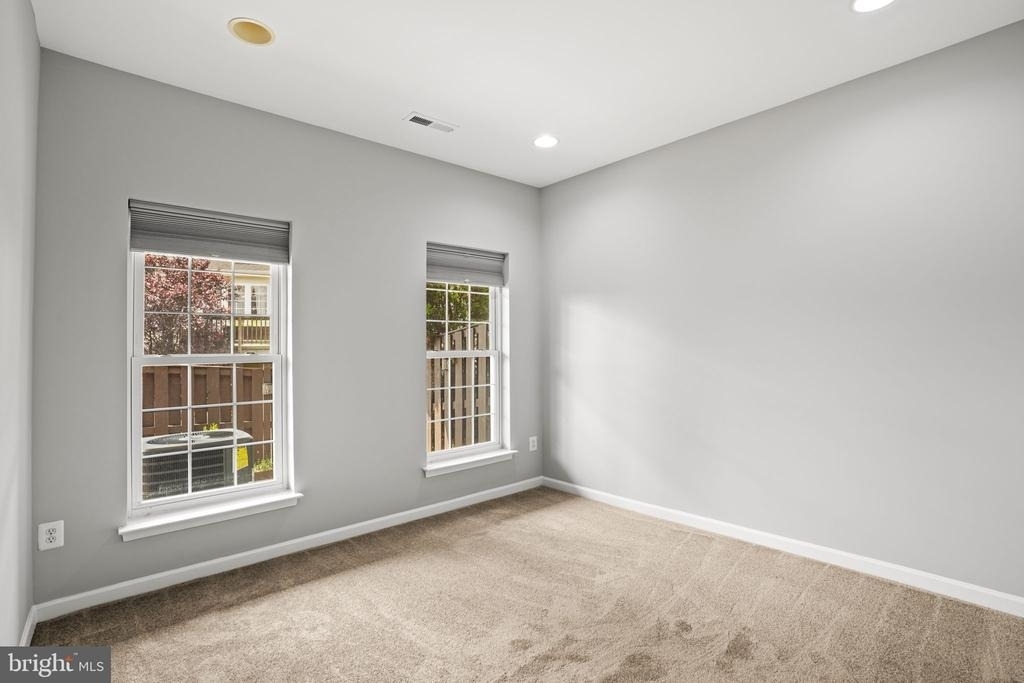 25257 Bald Eagle Terrace - Photo 41