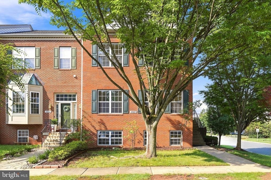 45805 Marlane Terrace - Photo 0