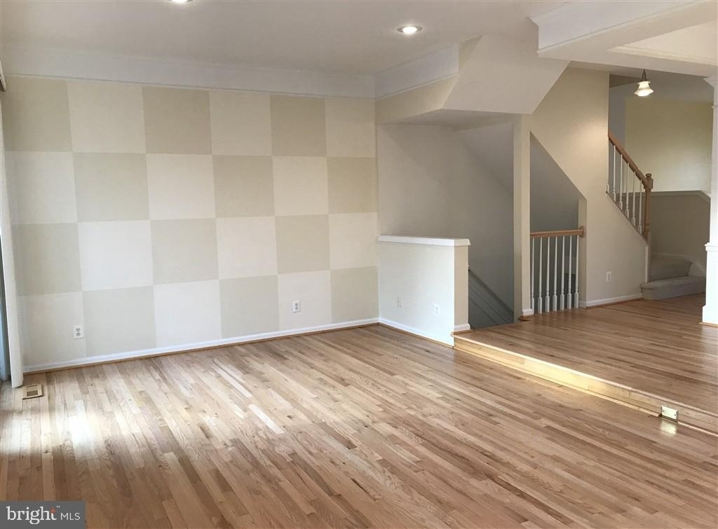 7507 Lamoyne Court - Photo 14