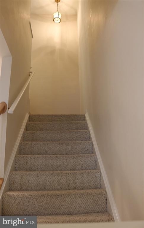7507 Lamoyne Court - Photo 21