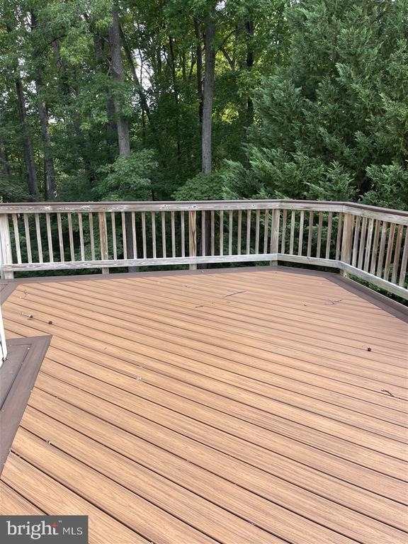 7507 Lamoyne Court - Photo 4