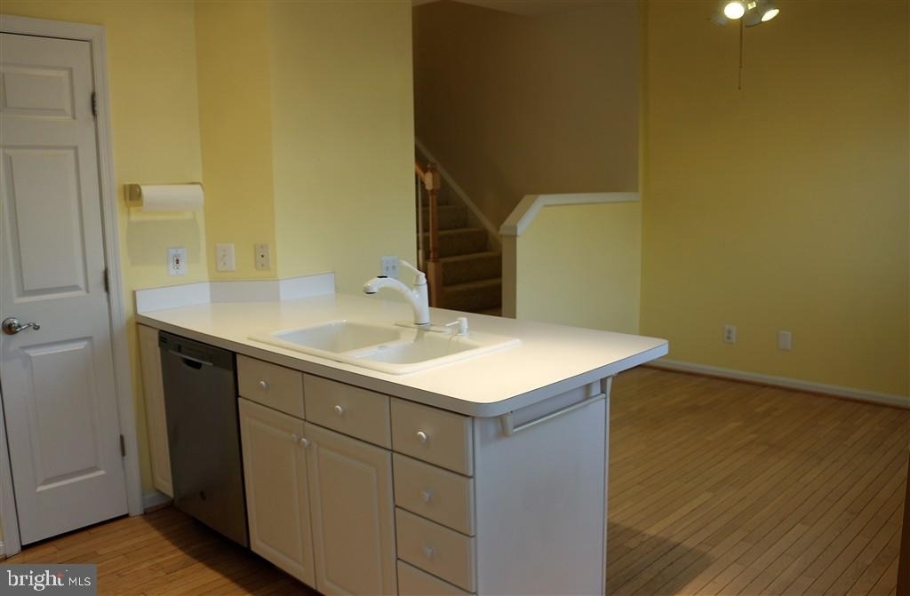 7507 Lamoyne Court - Photo 19