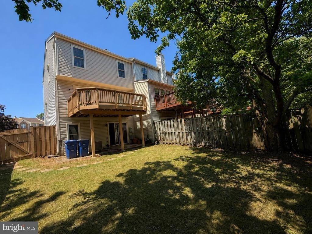 1200 Bond Street - Photo 31
