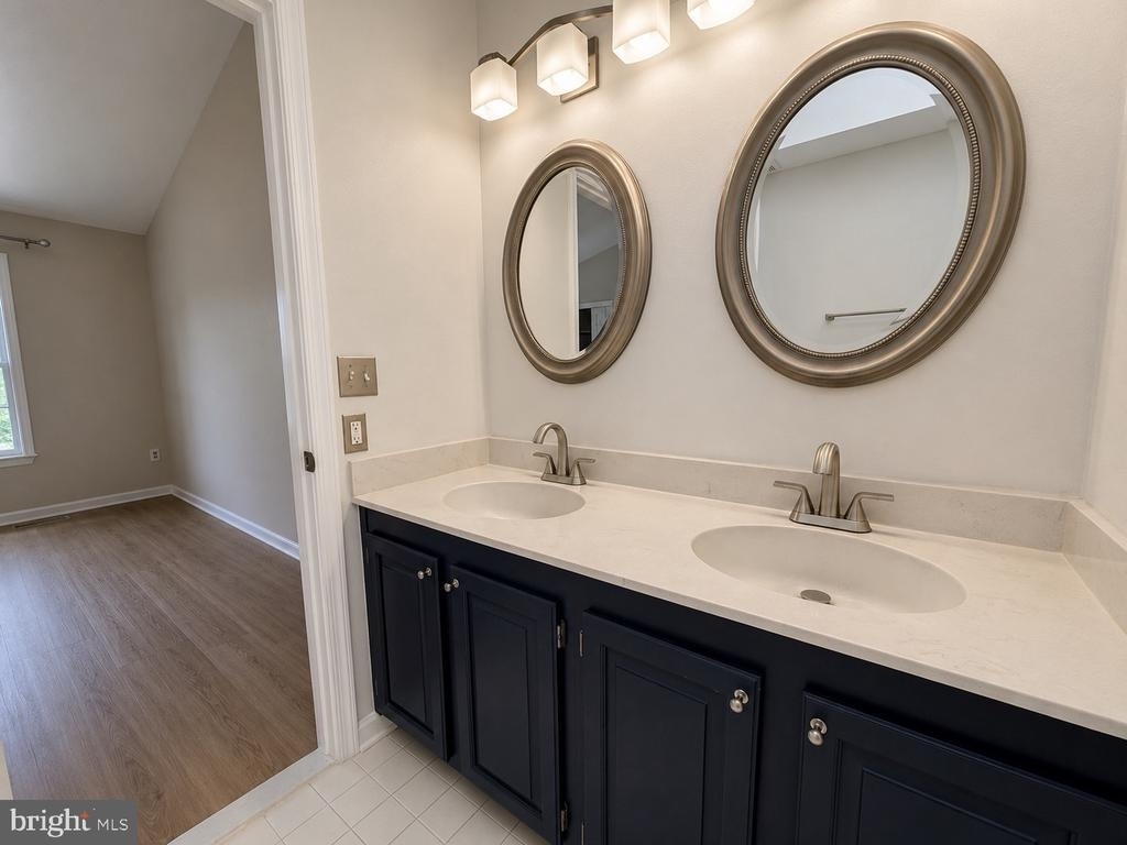 1200 Bond Street - Photo 13