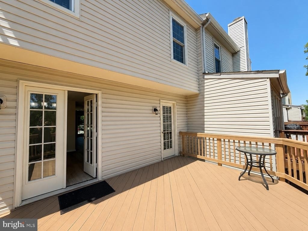 1200 Bond Street - Photo 9