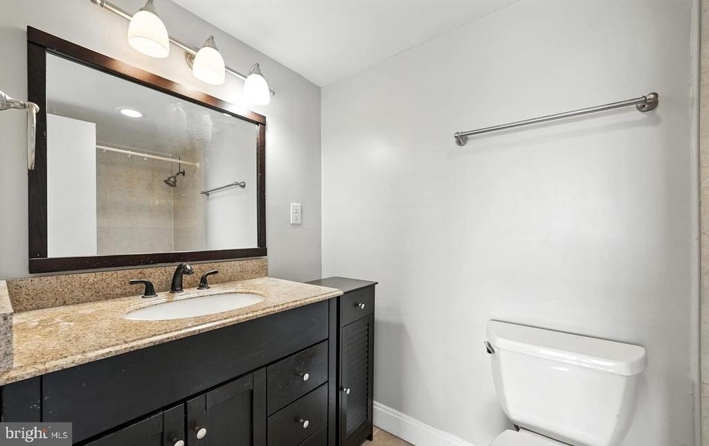 2059 Huntington Avenue - Photo 11