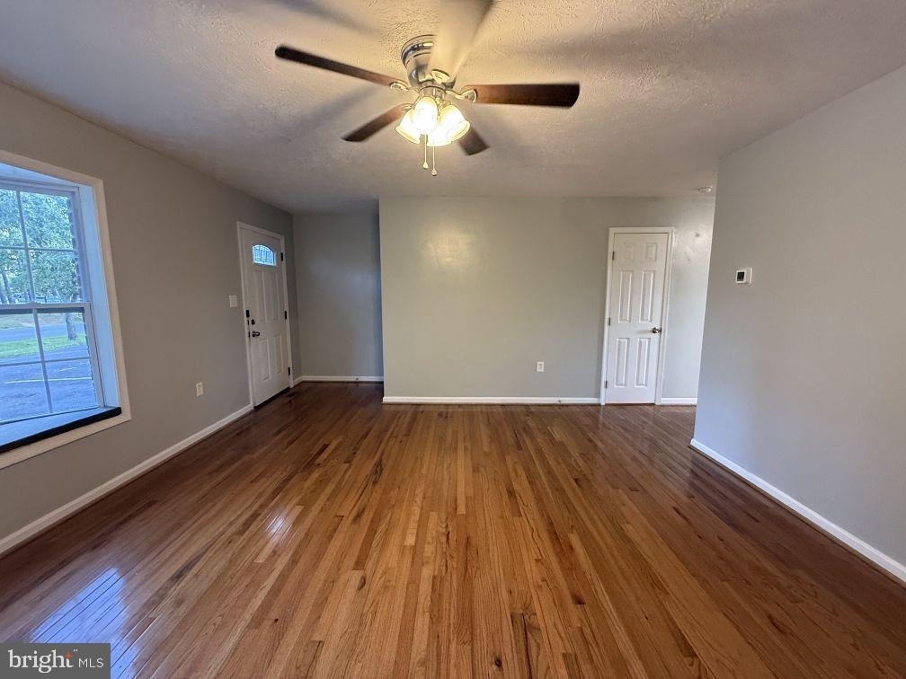 202 Carroll Drive - Photo 2