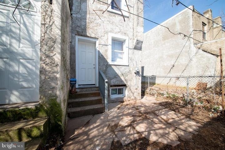 509 N Paxon Street - Photo 1